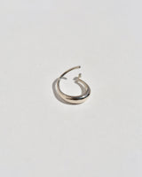 Petite créole ronde Semper en or blanc 14 carats