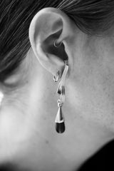 K14イエローゴールドの小さなオーバルセンパーフープ