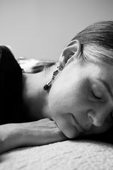 K14イエローゴールドの小さなオーバルセンパーフープ