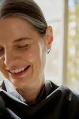 ミディアムラウンドセンパーフープ(K14ホワイトゴールド)