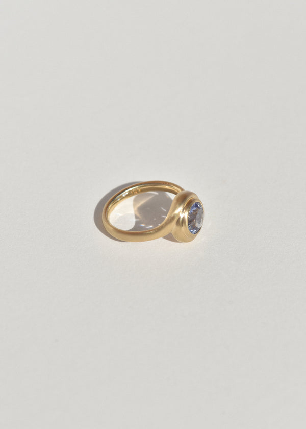 Infinite Ring with 1.89 Ct Australian Sapphire